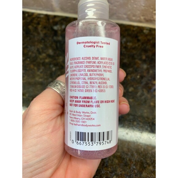 Bath & Body Works Winterberry Wonder Diamond Shimmer Mist 3 oz New Set of 2 - Picture 2 of 2